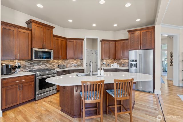 1922 10th Street Pl SW, Puyallup, WA 98371