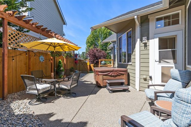 1922 10th Street Pl SW, Puyallup, WA 98371