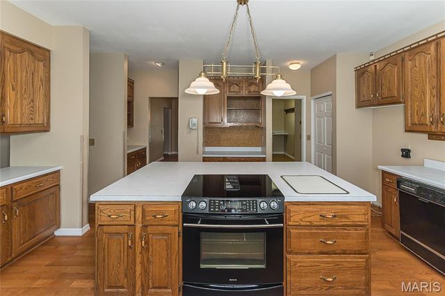 22 Huntington Parkway, St Charles, MO 63301
