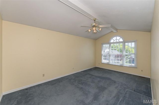 22 Huntington Parkway, St Charles, MO 63301