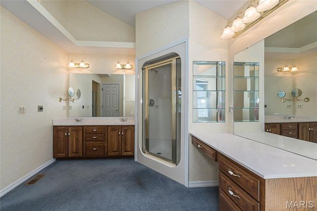 22 Huntington Parkway, St Charles, MO 63301