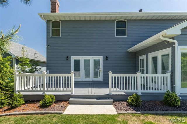 22 Huntington Parkway, St Charles, MO 63301