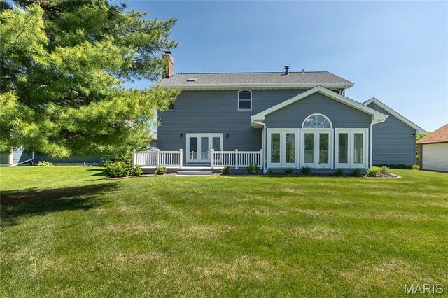 22 Huntington Parkway, St Charles, MO 63301