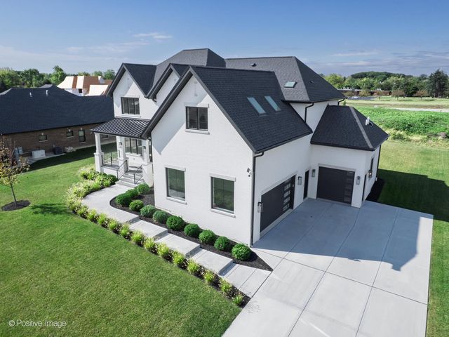 8302 Pleasant View Avenue, Willow Springs, IL 60480