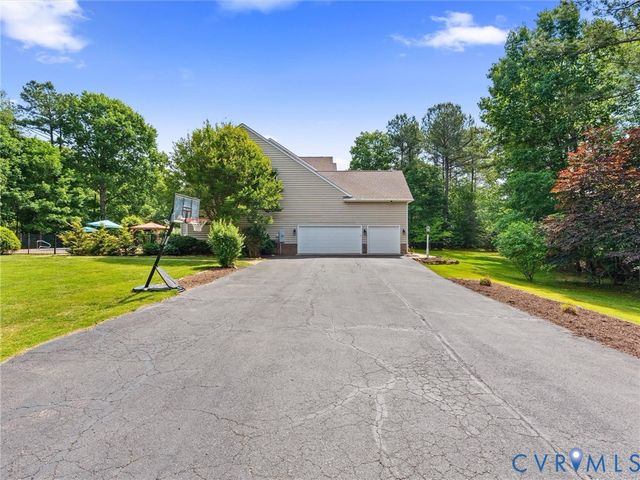 2000 Steeplechase Pky, Goochland, VA 23063
