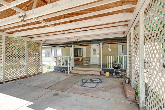 4851 S Bluff St, Wichita, KS 67210