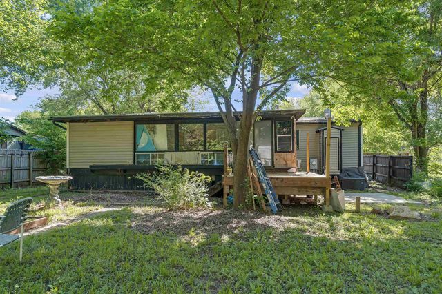 4851 S Bluff St, Wichita, KS 67210