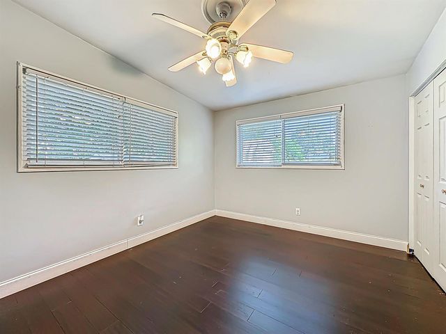 7615 Mayapple Road, Jacksonville, FL 32211