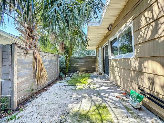 7615 Mayapple Road, Jacksonville, FL 32211