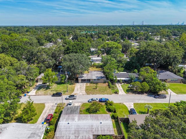 7615 Mayapple Road, Jacksonville, FL 32211