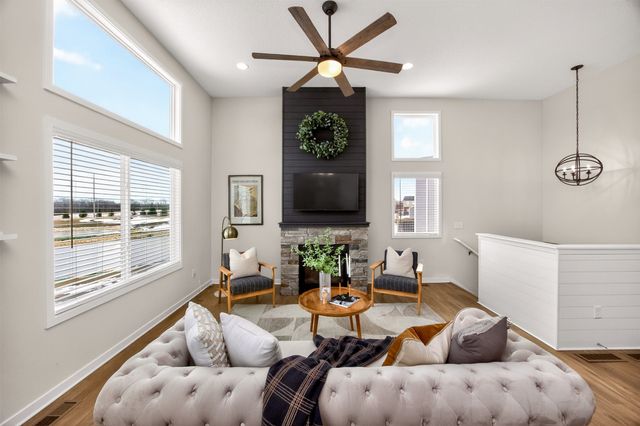 341 NE Mink Drive, Waukee, IA 50263