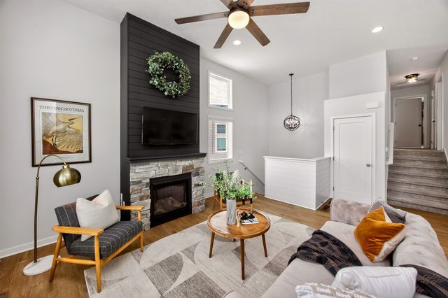 341 NE Mink Drive, Waukee, IA 50263