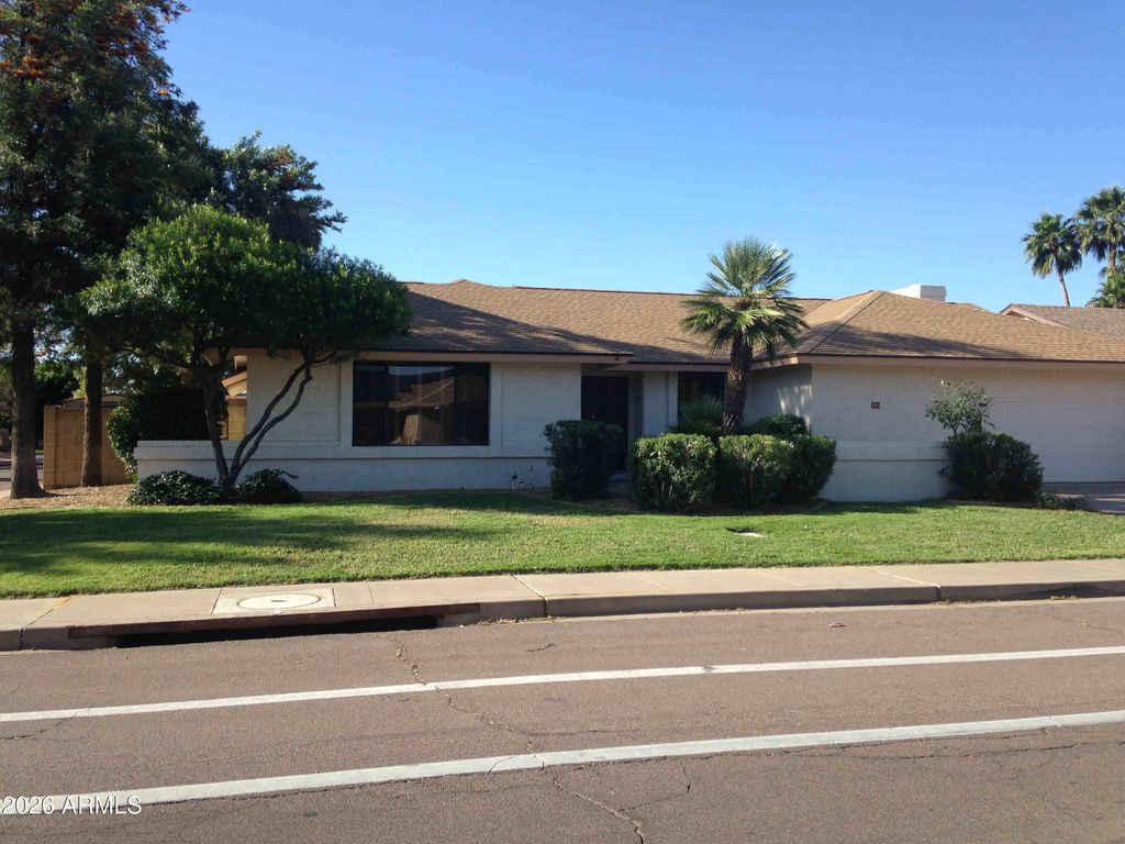 701 W SUMMIT Place, Chandler, AZ 85225