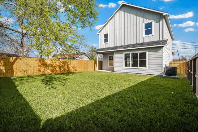 7938 Kenton Street, Houston, TX 77028