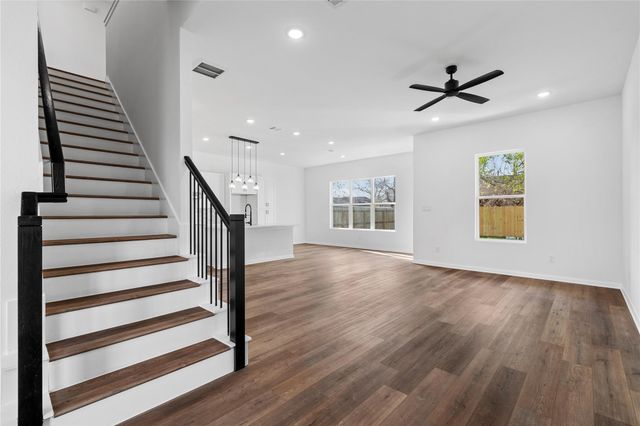7938 Kenton Street, Houston, TX 77028