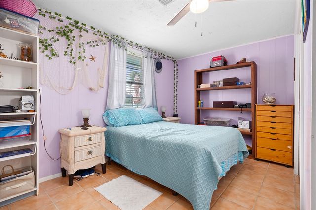 627 S Fuqua St, Rockport, TX 78382