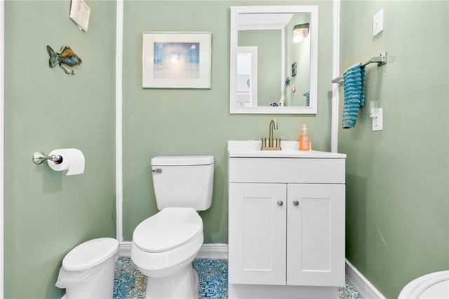 627 S Fuqua St, Rockport, TX 78382