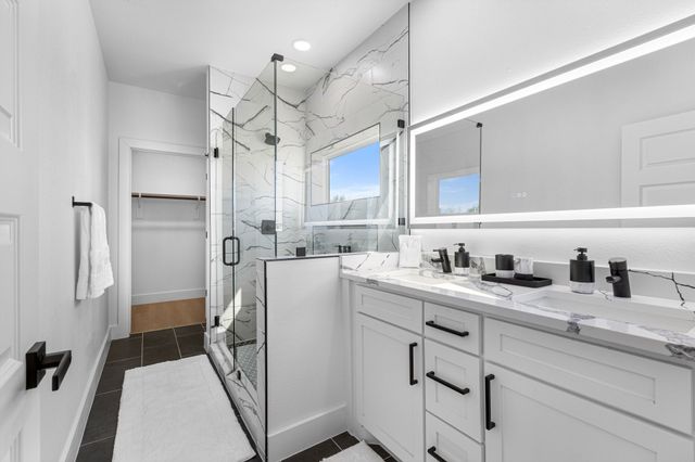 1509 S Barry Avenue, Dallas, TX 75223