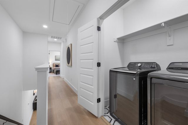 1509 S Barry Avenue, Dallas, TX 75223