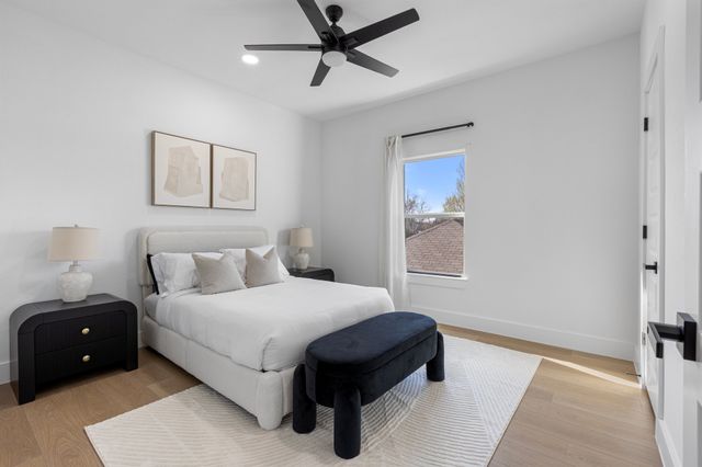 1509 S Barry Avenue, Dallas, TX 75223