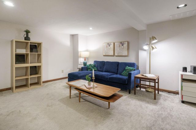 6920 Vally Down Road, Dublin, OH 43017