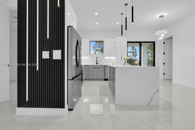 3406 29th ST SW, Lehigh Acres, FL 33976