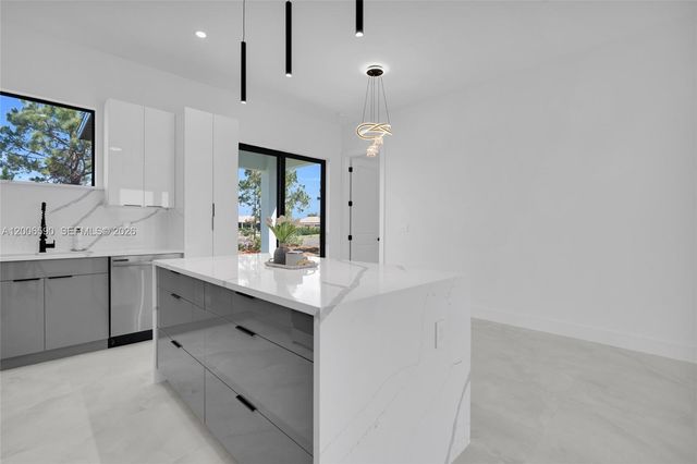 3406 29th ST SW, Lehigh Acres, FL 33976