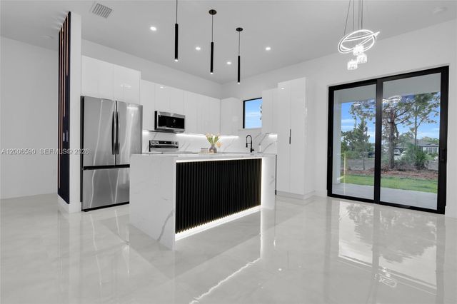 3406 29th ST SW, Lehigh Acres, FL 33976