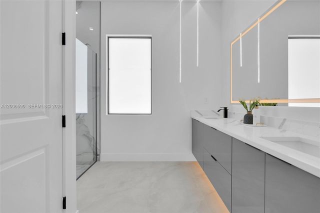 3406 29th ST SW, Lehigh Acres, FL 33976