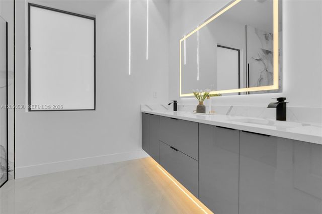 3406 29th ST SW, Lehigh Acres, FL 33976