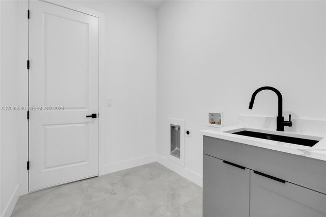 3406 29th ST SW, Lehigh Acres, FL 33976