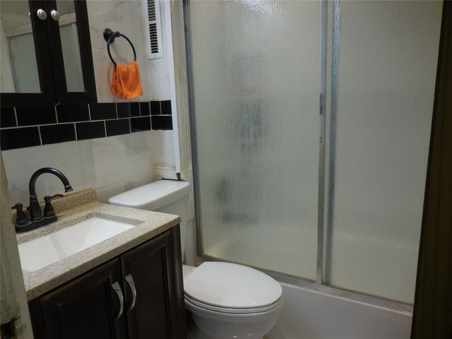 938 E 8 Street, Erie, PA 16503