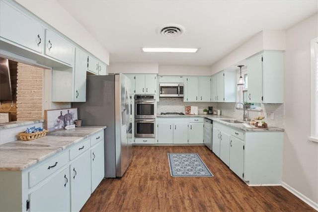 11133 Forest Hill, Corpus Christi, TX 78410