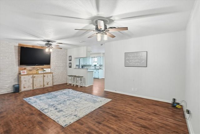 11133 Forest Hill, Corpus Christi, TX 78410