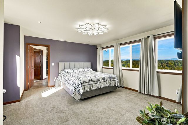 10908 177th Avenue Ct E, Bonney Lake, WA 98391