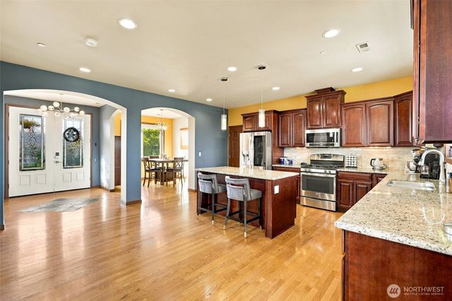 10908 177th Avenue Ct E, Bonney Lake, WA 98391