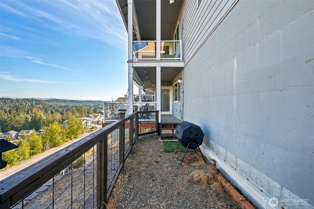 10908 177th Avenue Ct E, Bonney Lake, WA 98391