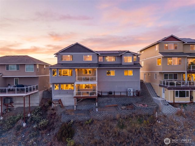 10908 177th Avenue Ct E, Bonney Lake, WA 98391