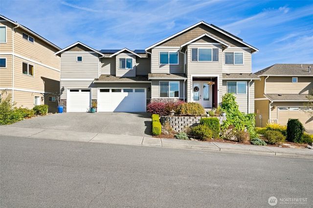 10908 177th Avenue Ct E, Bonney Lake, WA 98391