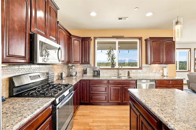 10908 177th Avenue Ct E, Bonney Lake, WA 98391