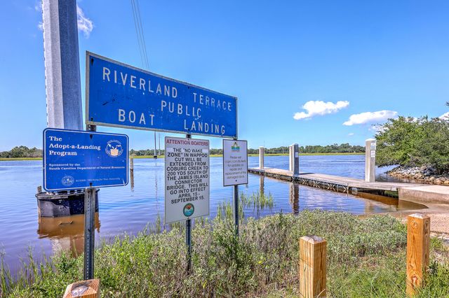 333 Riverland Drive, Charleston, SC 29412