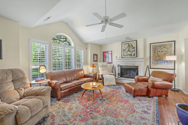 333 Riverland Drive, Charleston, SC 29412