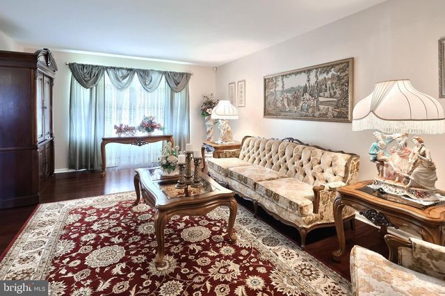 3415 BLACKFRIAR LN, York, PA 17402