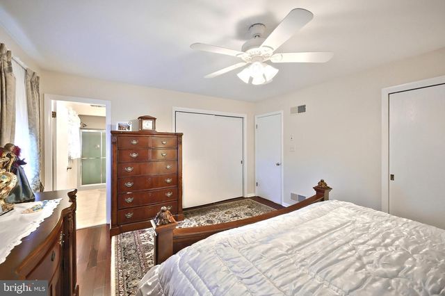 3415 BLACKFRIAR LN, York, PA 17402