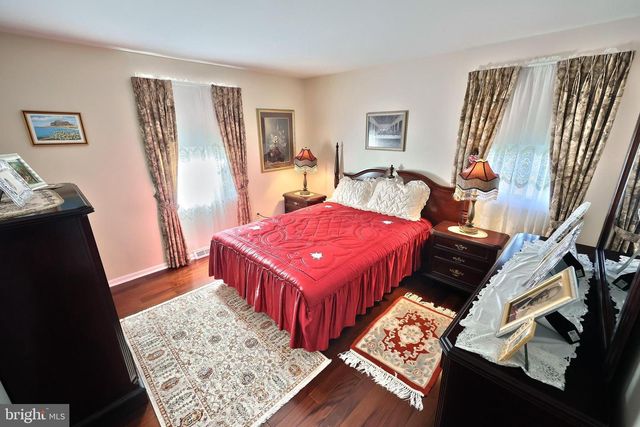 3415 BLACKFRIAR LN, York, PA 17402