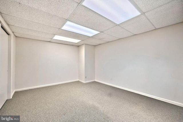 3415 BLACKFRIAR LN, York, PA 17402