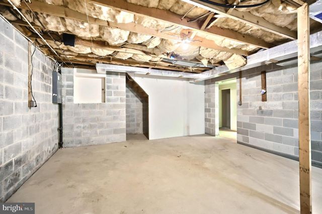 3415 BLACKFRIAR LN, York, PA 17402