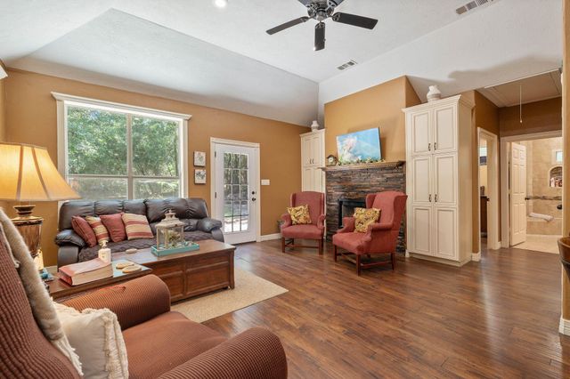 5026 Highland Pass, Montgomery, TX 77316