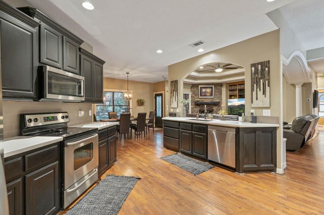 5026 Highland Pass, Montgomery, TX 77316