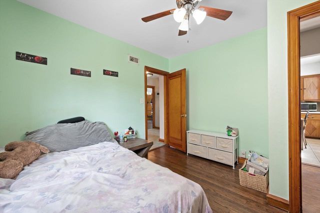 2613 N 62nd STREET, Wauwatosa, WI 53213